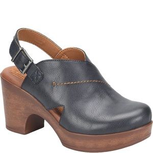 B.O.C. Navy Cecilia slingback clogs